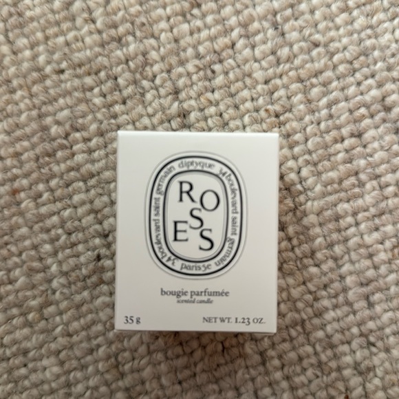 Diptyque Roses 35g Candle - Picture 2 of 6
